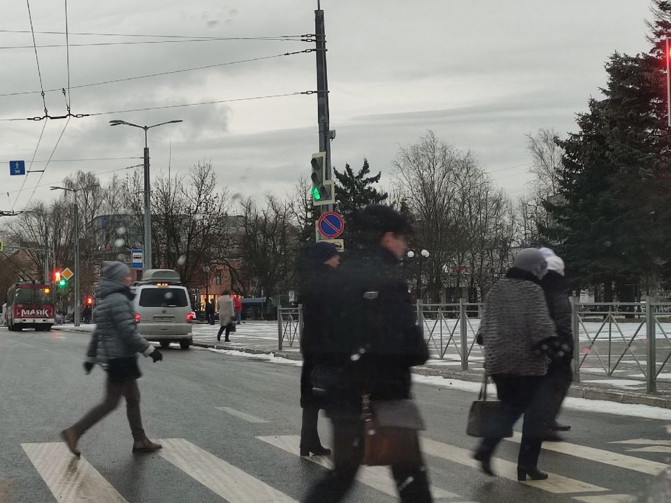 «Вонючее море и мерзкие люди»: российские туристы честно высказались об отдыхе на черноморских курортах