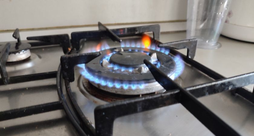 Плиту можно будет выкинуть: в апреле россиянам начнут массово отключать газ - решение принято
