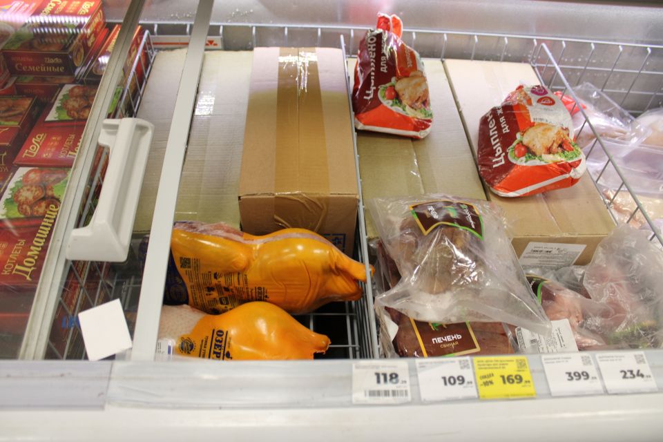 Сплошная “химия” вместо мяса: Роскачество назвал бренд филе цыпленка который не прошел проверку