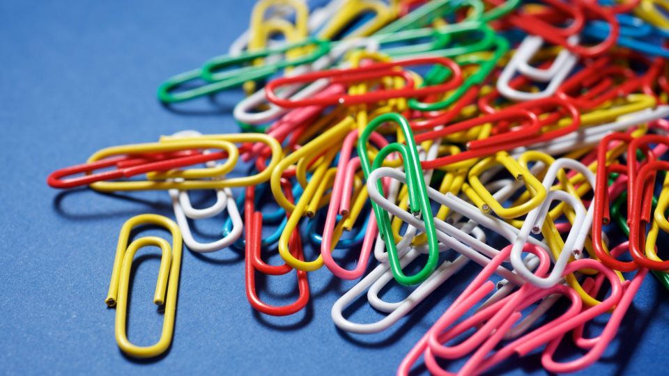 Не только для пакетиков со специями: вот как еще пригодятся скрепки на кухне