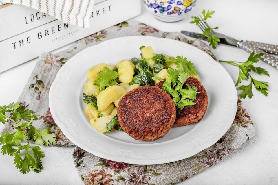 ���� �� ������� ����� ����: ������������ ������� � ������������ ���������� � ��������