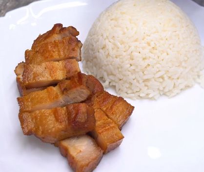 Свиная грудинка в пиве: простой путь к насыщенному вкусу и сочности