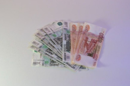   100       