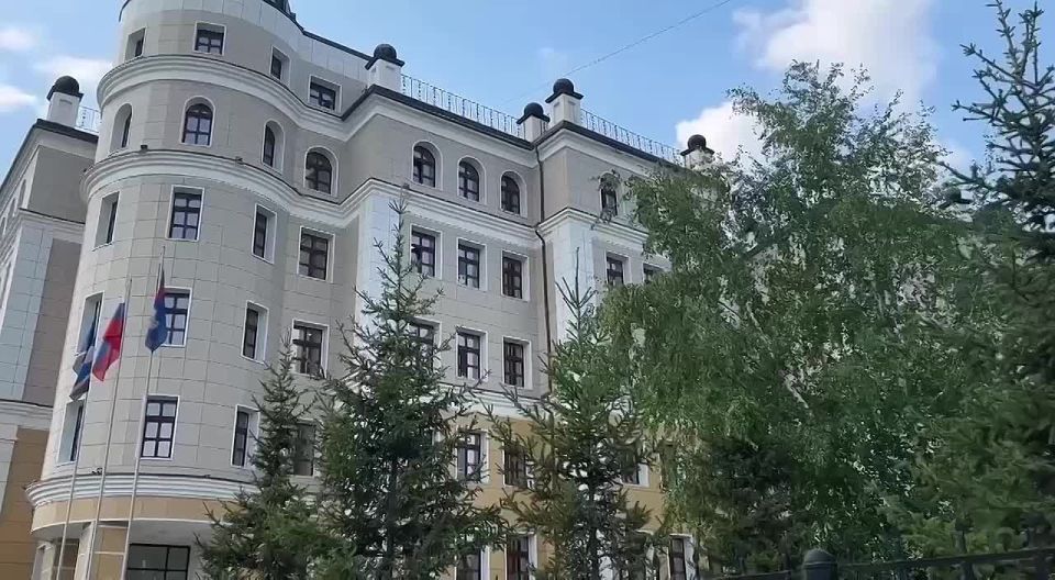         35 .    
