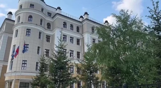         35 .    