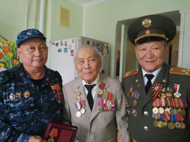      103-     1941-1945 ,             