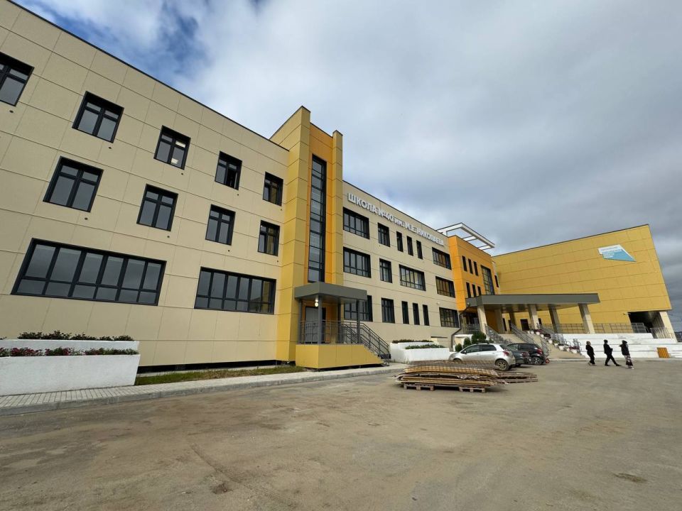        1 :   