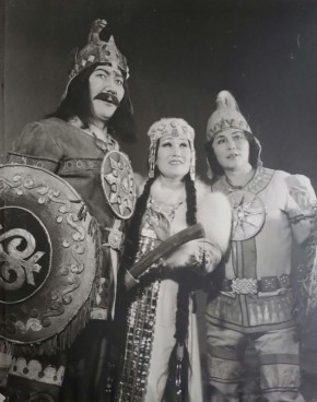       55-  ,    12 