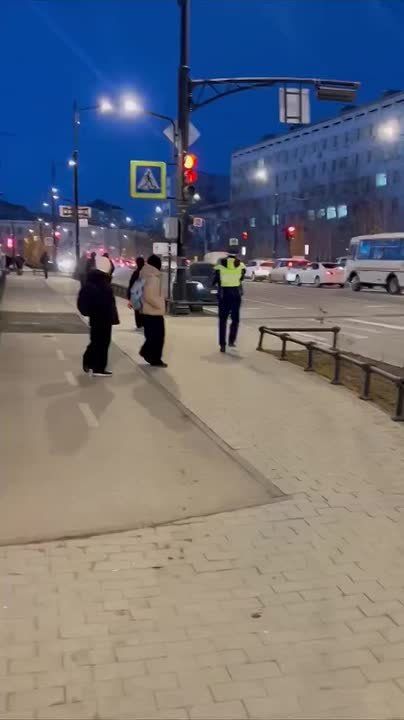 #  ,   