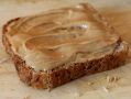 "Вкусная намазка на хлеб": арахисовое масло с корицей - дети останутся в восторге