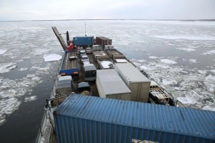 Паромы по направлению «Якутск Нижний Бестях» перешли на межсезонный график работы