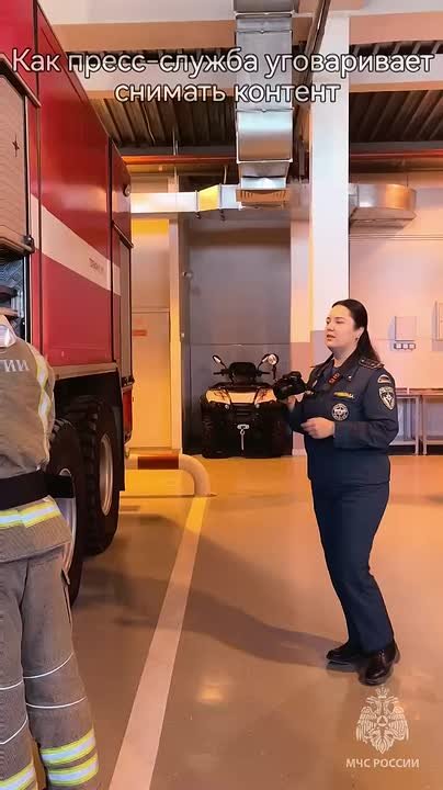 Пожарные спасают от огня, а пресс-служба — от отсутствия контента