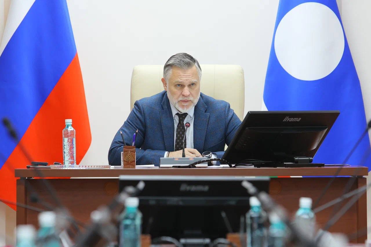 Кирилл Бычков: На заседании Правительства представил членам Кабмина нового министра инноваций Петра Николаева Кирилл Бычков: На заседании Правительства представил членам Кабмина нового министра инноваций Петра Николаева