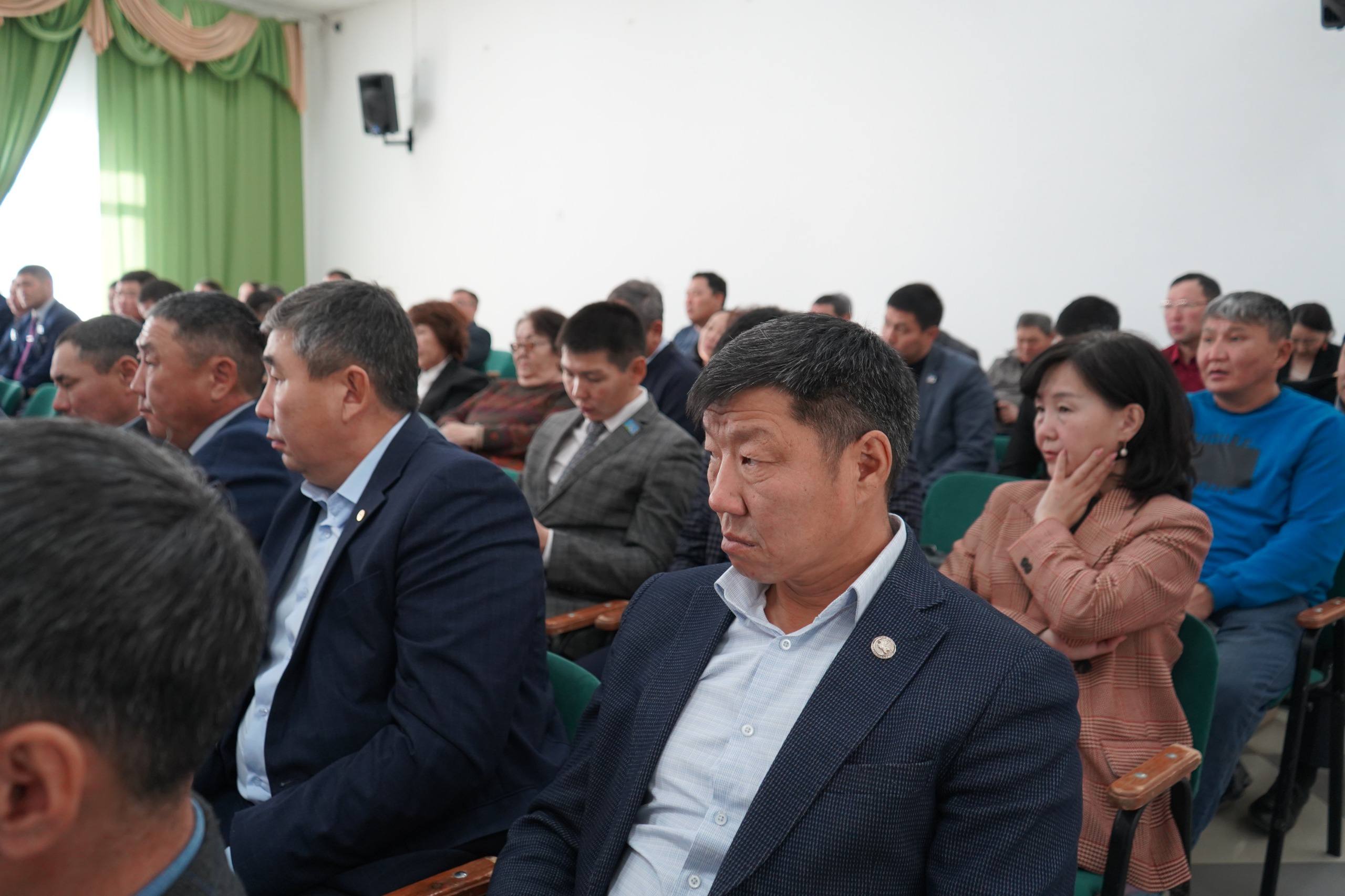 Бгн Саха рспблкэтин «Олохтоох бэйэни салайыныы туунан» сокуонун бырайыагар анаммыт тгрк остуолу ыыттыбыт Бгн Саха рспблкэтин «Олохтоох бэйэни салайыныы туунан» сокуонун бырайыагар анаммыт тгрк остуолу ыыттыбыт