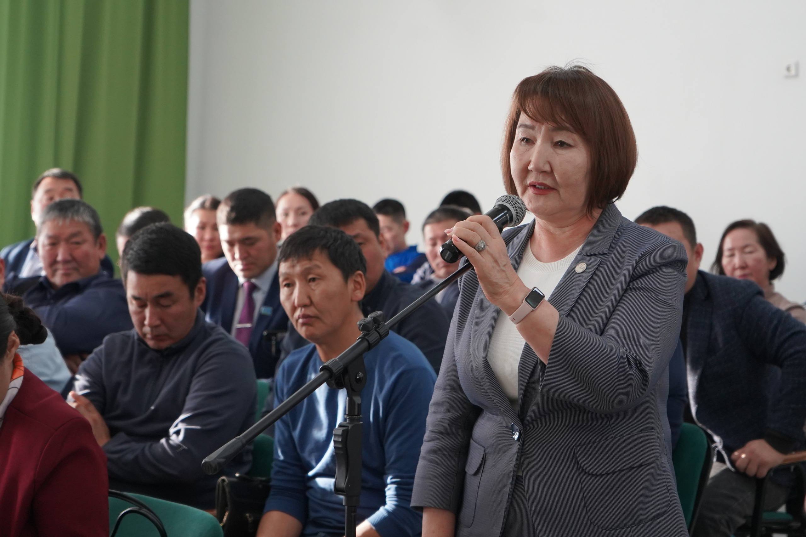 Бгн Саха рспблкэтин «Олохтоох бэйэни салайыныы туунан» сокуонун бырайыагар анаммыт тгрк остуолу ыыттыбыт Бгн Саха рспблкэтин «Олохтоох бэйэни салайыныы туунан» сокуонун бырайыагар анаммыт тгрк остуолу ыыттыбыт