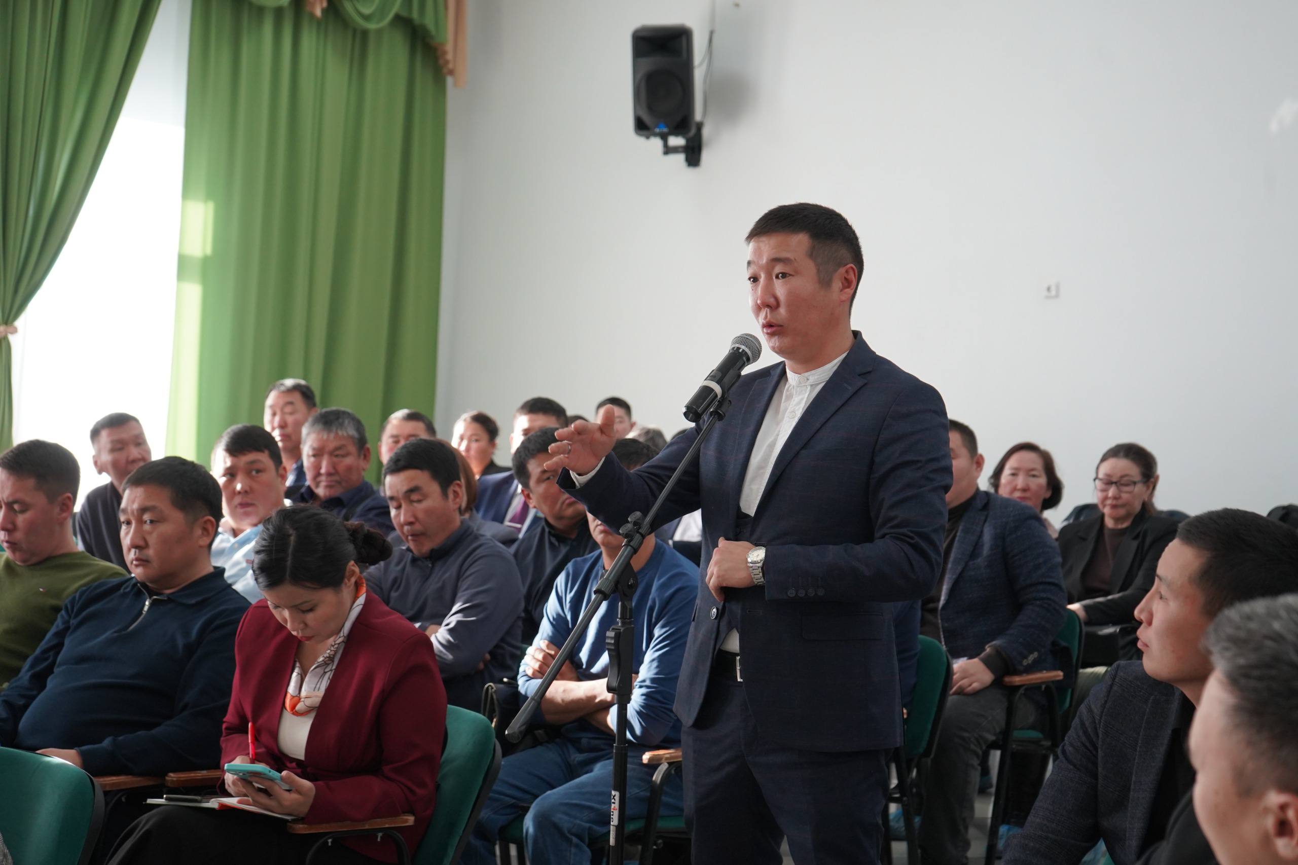 Бгн Саха рспблкэтин «Олохтоох бэйэни салайыныы туунан» сокуонун бырайыагар анаммыт тгрк остуолу ыыттыбыт Бгн Саха рспблкэтин «Олохтоох бэйэни салайыныы туунан» сокуонун бырайыагар анаммыт тгрк остуолу ыыттыбыт