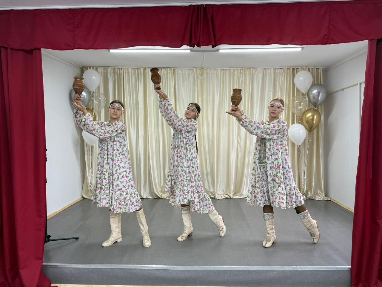 В селе Капитоновка вновь распахнул свои двери сельский клуб "Тирэх" В селе Капитоновка вновь распахнул свои двери сельский клуб "Тирэх"