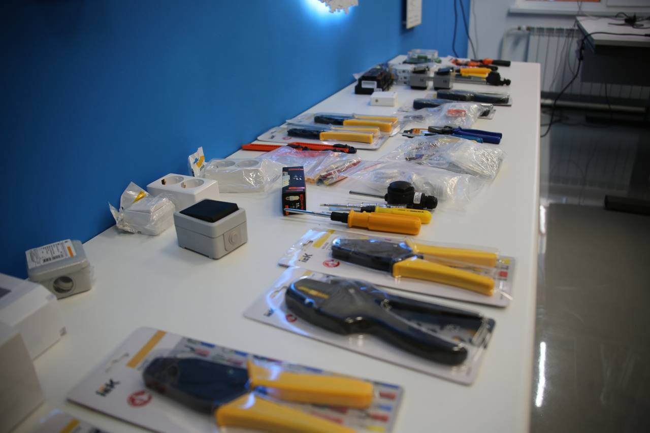 Якутскэнерго и Саха политехнический лицей открыли новый профильный энергокласс Якутскэнерго и Саха политехнический лицей открыли новый профильный энергокласс