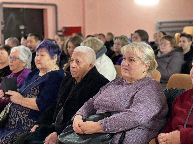 #НацпроектСемья. Сегодня в Усть-Мае случилось радостное и долгожданное событие - состоялось торжественное открытие первого в районе малого кинозала #НацпроектСемья. Сегодня в Усть-Мае случилось радостное и долгожданное событие - состоялось торжественное открытие первого в районе малого кинозала