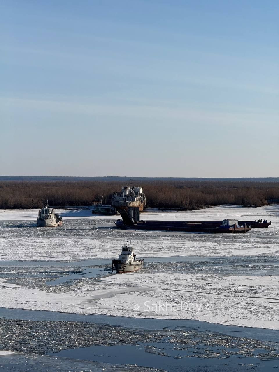 Сегодня на переправе. #дляsakhaday Сегодня на переправе. #дляsakhaday