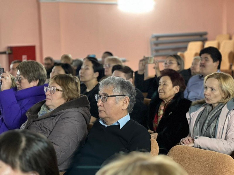 #НацпроектСемья. Сегодня в Усть-Мае случилось радостное и долгожданное событие - состоялось торжественное открытие первого в районе малого кинозала #НацпроектСемья. Сегодня в Усть-Мае случилось радостное и долгожданное событие - состоялось торжественное открытие первого в районе малого кинозала