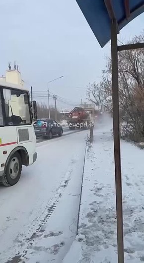 Сообщаем:. Задача данных машин — очистка дорожного полотна от снега