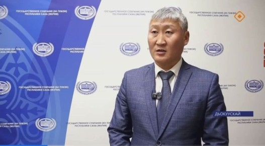 В Ил Тумэне обсудили актуальные вопросы поддержки молодежной политики