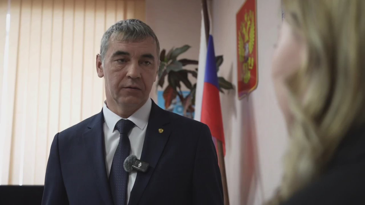 Глава Алдана Владимир Шедько рассказал лицеистам о подготовке к зиме и поддержке молодежи