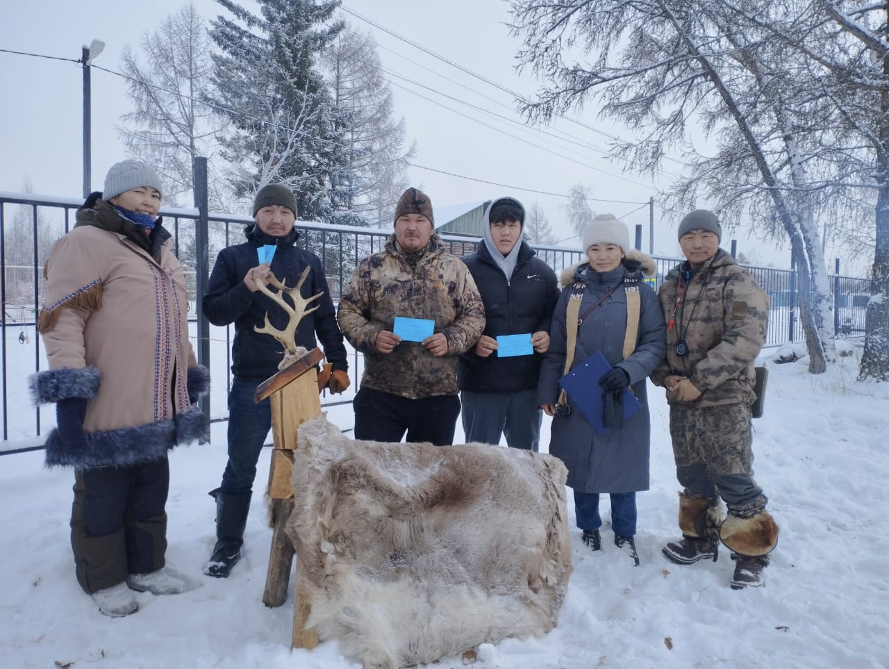 #Синилгэн. В эвенкийском селе Эжанцы сегодняшний день богат на события – состоялся праздник первого снега Синилгэн #Синилгэн. В эвенкийском селе Эжанцы сегодняшний день богат на события – состоялся праздник первого снега Синилгэн