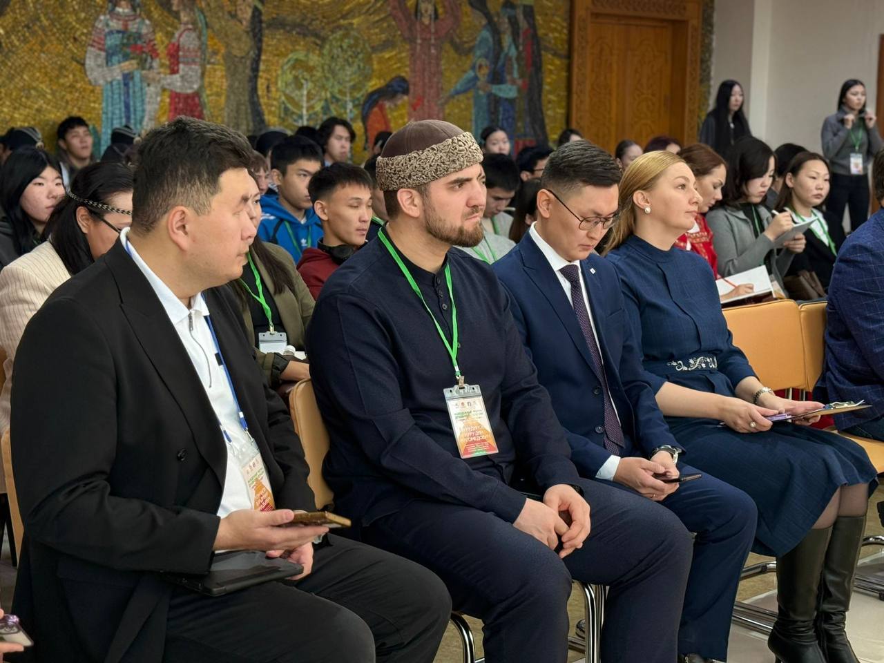 В Доме дружбы народов им. А.Е. Кулаковского начался Молодёжный форум духовного согласия «Единство народов во имя мира»