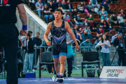 «Уверен, что победы скоро придут»: капитан сборной Якутии по вольной борьбе — о своей карьере