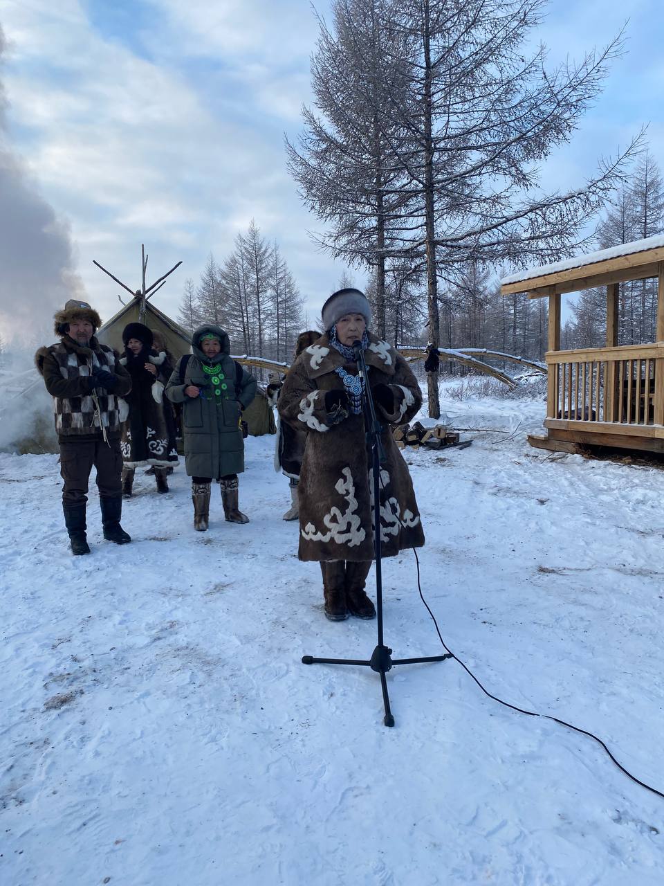 Эвенкийский обрядовый праздник первого снега — "Синилгэн" Эвенкийский обрядовый праздник первого снега — "Синилгэн"