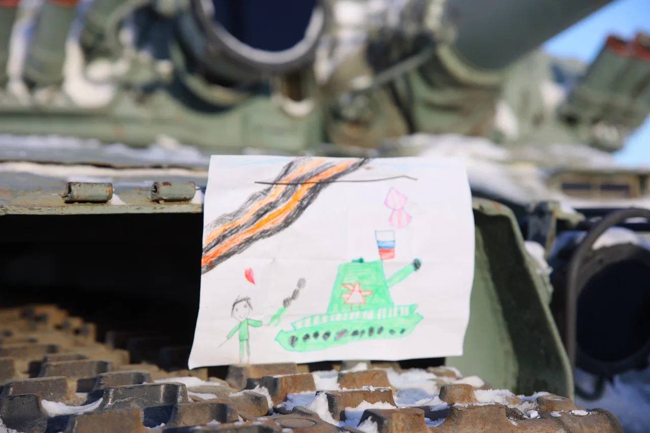 Кирилл Бычков: В знаменательный праздник, День народного единства, открыли на площадке перед музеем "Россия - Моя История" в Якутске выставку трофейной военной техники Кирилл Бычков: В знаменательный праздник, День народного единства, открыли на площадке перед музеем "Россия - Моя История" в Якутске выставку трофейной военной техники