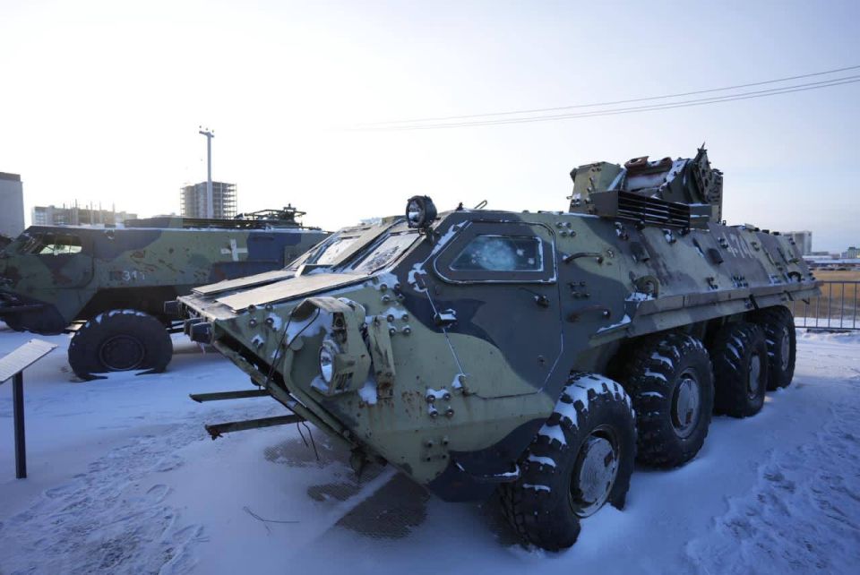 Память о подвиге»: в Якутске открылись выставки фронтовых фотографов и художников Восточного военного округа Память о подвиге»: в Якутске открылись выставки фронтовых фотографов и художников Восточного военного округа