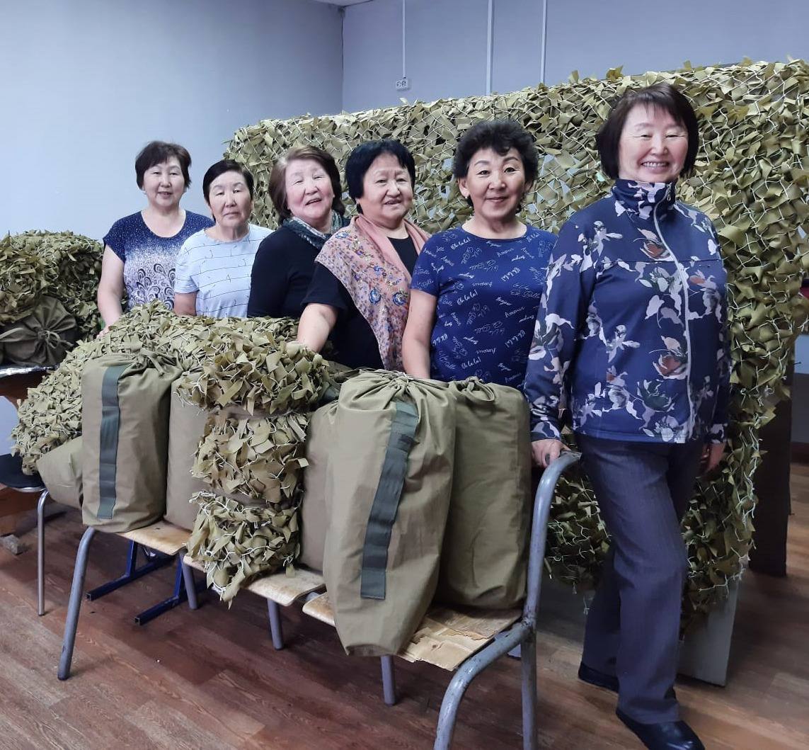 #Бэлиэкн. Сомоолоуу, ил-эйэ, сблэ кнн крс анал байыаннай дьайыы байыастарыгар ис срэхтэриттэн биир-биэс харчыта суох кмлр амарах санаалаах волонтердарбытын астынан, киэн туттан туран бэлиэтиэхпитин баарабыт