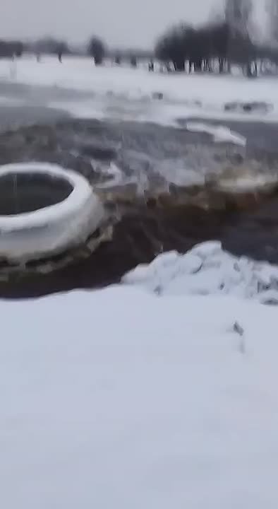 Бгн, сэтинньи 4 кнгэр, социальнай ситимнэринэн Чурапчы улууун Болтоо нэилиэгин Кладбищенскай быыта тоо баран, Таатта диэки уу бара турарын туунан видео устуу социальнай ситимнэринэн таранна