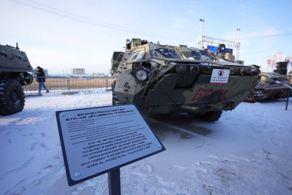 Память о подвиге»: в Якутске открылись выставки фронтовых фотографов и художников Восточного военного округа