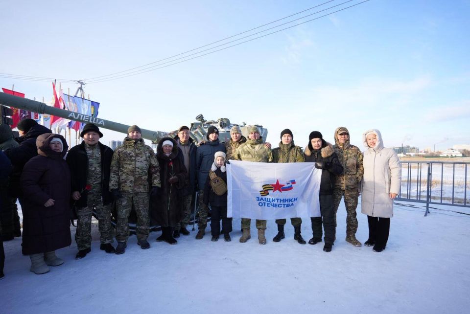 Память о подвиге»: в Якутске открылись выставки фронтовых фотографов и художников Восточного военного округа Память о подвиге»: в Якутске открылись выставки фронтовых фотографов и художников Восточного военного округа