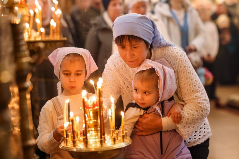 Праздник Казанской иконы Божией Матери в городе Нерюнгри Праздник Казанской иконы Божией Матери в городе Нерюнгри