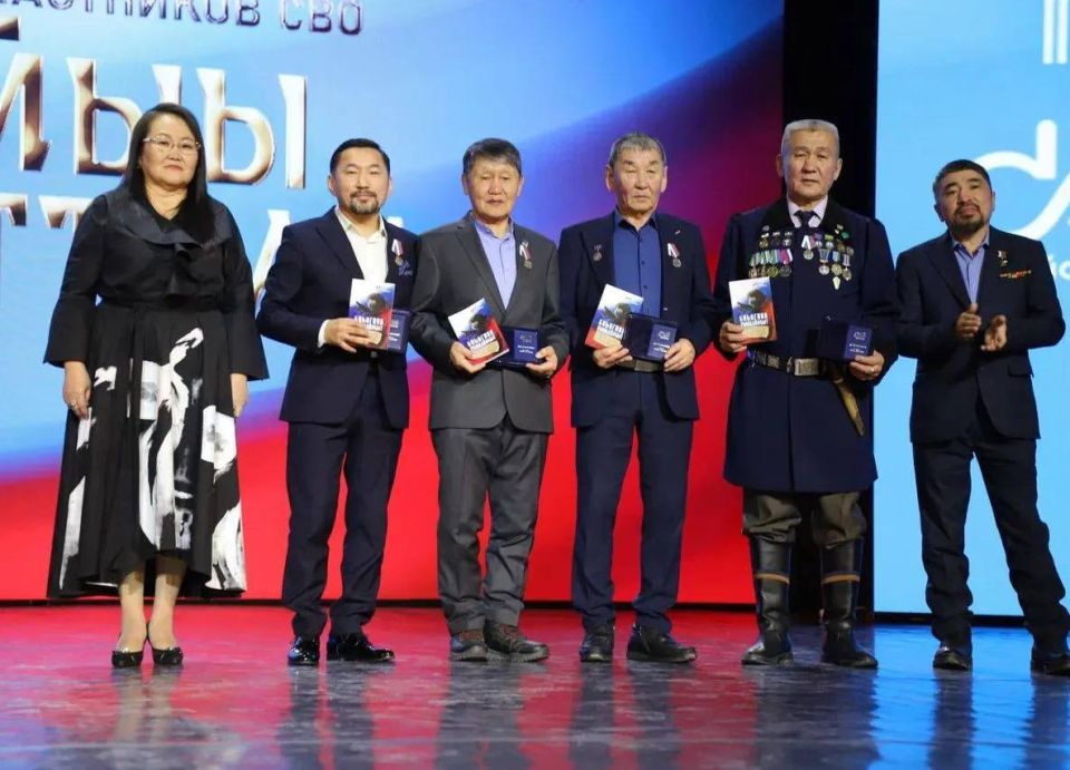 В Якутии вручили медали общественного признания «Отец Солдата»