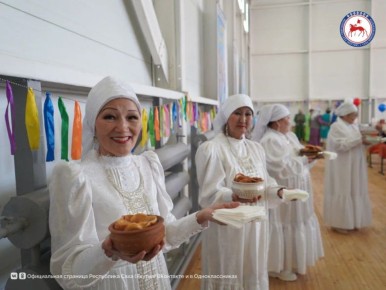 В День народного единства, 4 ноября, в селах Быракан Верхневилюйского улуса и Беке Догдогинского наслега Мегино-Кангаласского улуса торжественно открыли культурно-спортивные комплексы