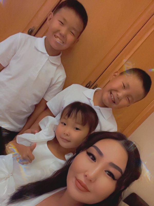 Бу кннэргэ т, хорсун санааны уонна ыксаллаах быыыга-майгыга сптх хамсаныыны кыра уолчаан крдрд Бу кннэргэ т, хорсун санааны уонна ыксаллаах быыыга-майгыга сптх хамсаныыны кыра уолчаан крдрд