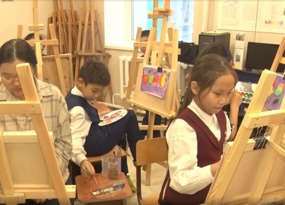 Борогонскую детскую школу искусств оснастили по нацпроекту «Семья»