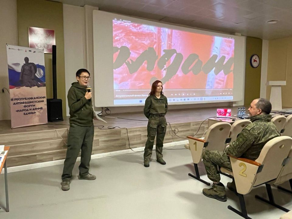 В Якутске военкоры Ирина Ким и Сергей Гелашвили представили «взгляд изнутри» на СВО
