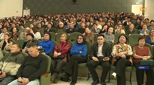 Ил Тмэн Бэрэссэдээтэлэ Алексей Еремеев бгн Нам сэлиэнньэтигэр оробуочай сырыынан тиийдэ