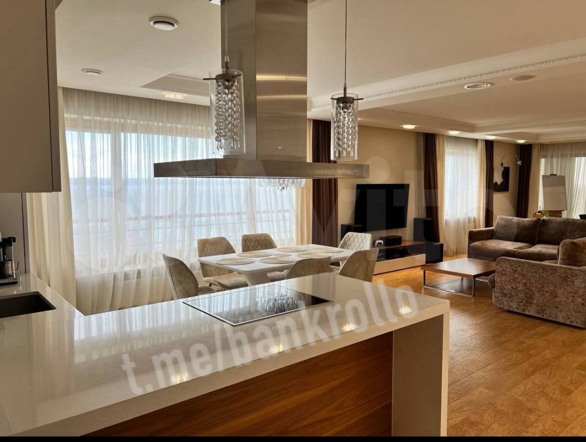 В Петрозаводске за 69,9 млн рублей продают бывшую квартиру экс-губернатора Карелии Нелидова, пишут местные СМИ В Петрозаводске за 69,9 млн рублей продают бывшую квартиру экс-губернатора Карелии Нелидова, пишут местные СМИ