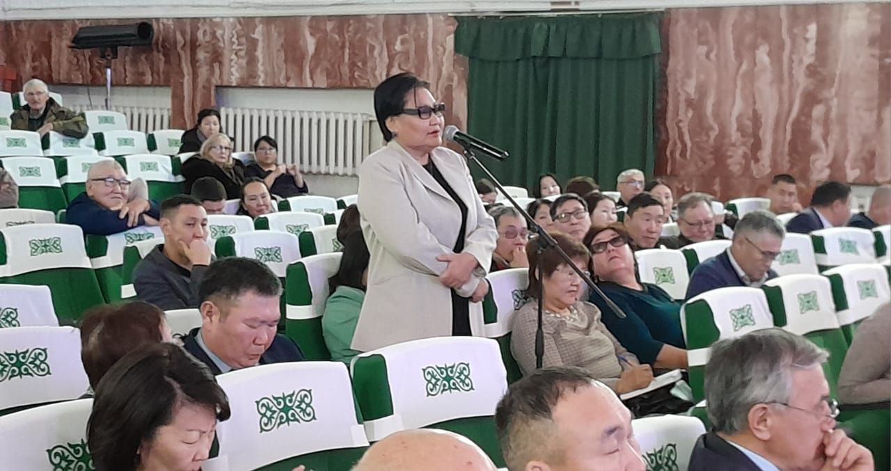 #олохтоохсалайыныы. Ил Тмэн Судаарыстыбаннай Мунньаын бэрэссэдээтэлэ Алексей Еремеев Хааласка лэлээтэ Хаалас улууун киинигэр, Покровскайга, Ил Тмэн бэрэссэдээтэлэ Алексей Еремеев "тгрк остуолу" тэрийдэ #олохтоохсалайыныы. Ил Тмэн Судаарыстыбаннай Мунньаын бэрэссэдээтэлэ Алексей Еремеев Хааласка лэлээтэ Хаалас улууун киинигэр, Покровскайга, Ил Тмэн бэрэссэдээтэлэ Алексей Еремеев "тгрк остуолу" тэрийдэ