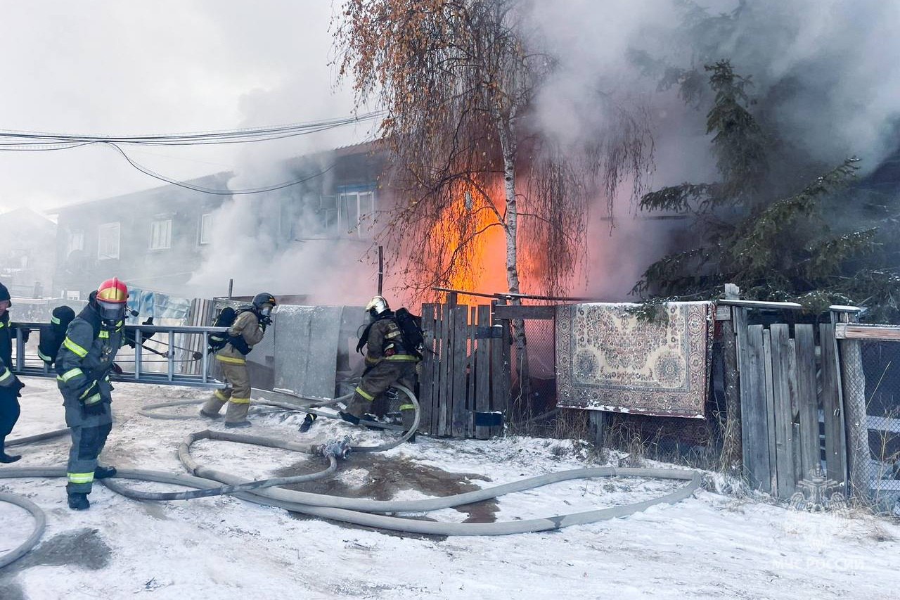 При пожаре в жилом доме погибли два человека