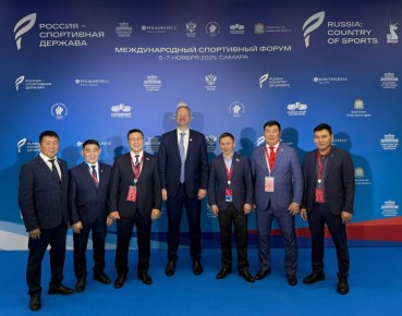 Искренне благодарю представительную делегацию Республики Саха (Якутия) во главе с министром по физической культуре и спорту Леонидом Спиридоновым за работу на форуме и участие в нашем круглом столе на тему «Будущее...