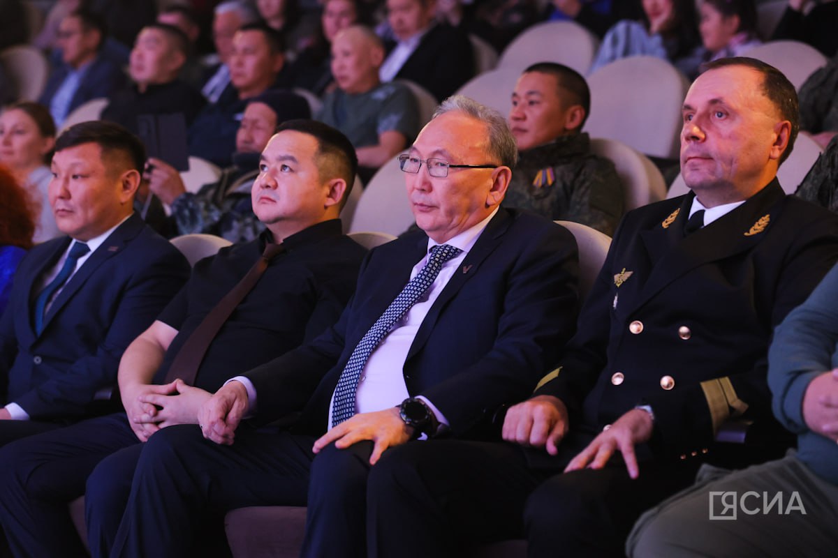 Рок-группа «Мы есть мы» дала концерт в Якутске Рок-группа «Мы есть мы» дала концерт в Якутске